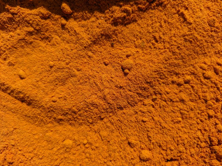turmeric root health benefits natural medicine